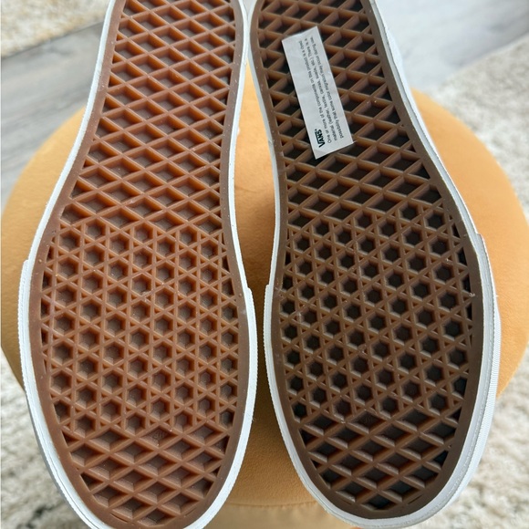 Vans Old Skool Stackform/ Platform Sneakers in Blush Pink Suede - Picture 7 of 8